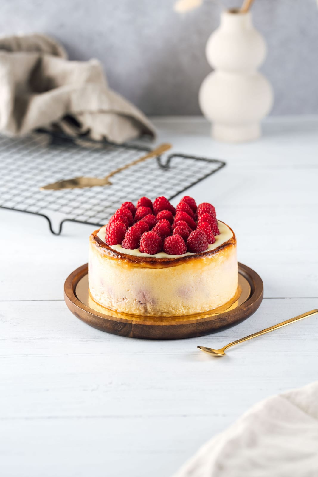 Us & Cheesecake – Baskovski cheesecake Malina in bela čokolada
